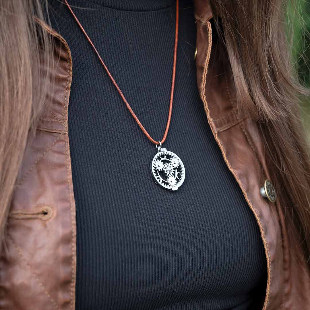 Planetary Gears Necklace - Kinetic Engineering Jewelry - Boutique