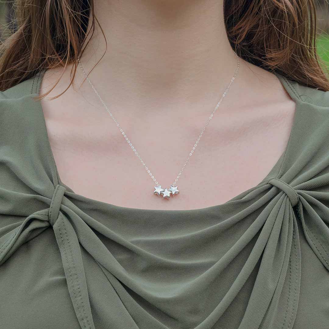 Tiny Stars Necklace