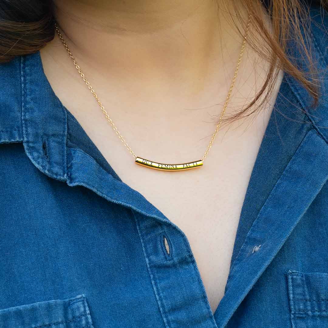 DUX FEMINA FACTI Necklace